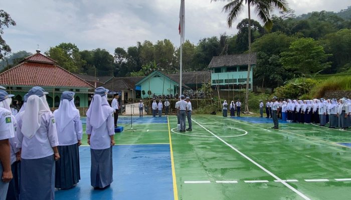 Upacara Pembukaan MATSAMA MAN 4 Garut di Lapangan Outdoor Begitu Meriah
